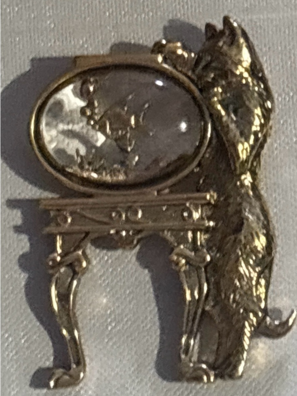 1928 Gold-tone Cat and Fishbowl Brooch - Picture 2 of 3